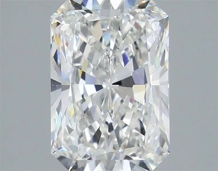 2.52ct Radiant Lab Grown Diamond (Colour F, Clarity VVS2, IGI Certified)