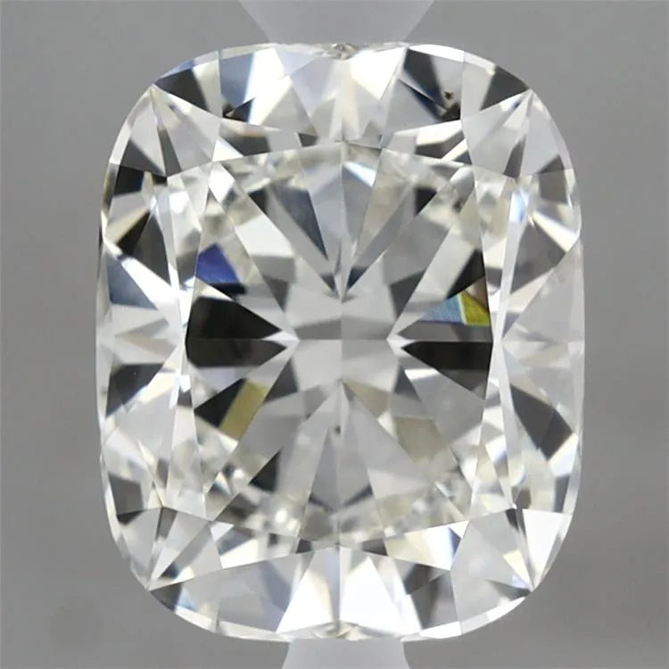 2.70ct Cushion modified Lab Grown Diamond (Colour G, Clarity VVS2, IGI Certified)