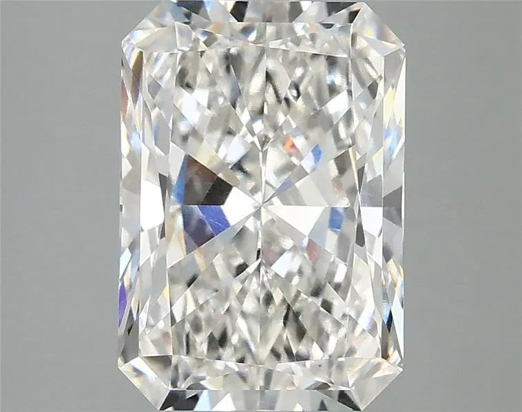 2.90ct Radiant Lab Grown Diamond (Colour F, Clarity VVS2, IGI Certified)