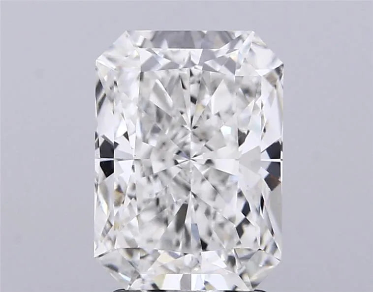 3.00ct Radiant Lab Grown Diamond (Colour F, Clarity VS1, IGI Certified)