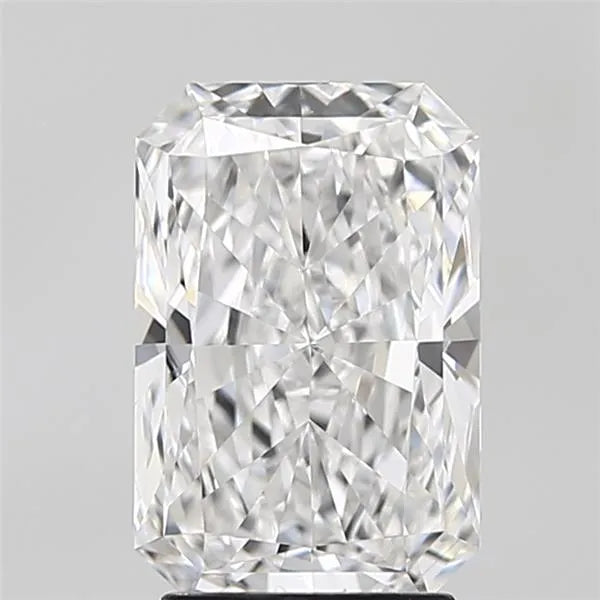 3.01ct Radiant Lab Grown Diamond (Colour E, Clarity VVS2, IGI Certified)