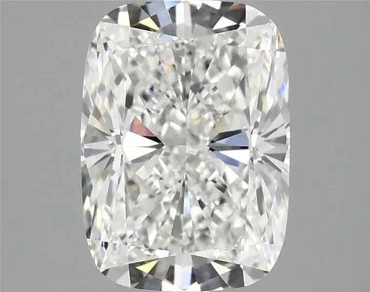 3.02ct Cushion modified Lab Grown Diamond (Colour E, Clarity VVS1, IGI Certified)