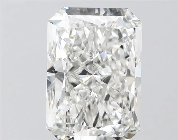 3.04ct Radiant Lab Grown Diamond (Colour F, Clarity VVS2, IGI Certified)