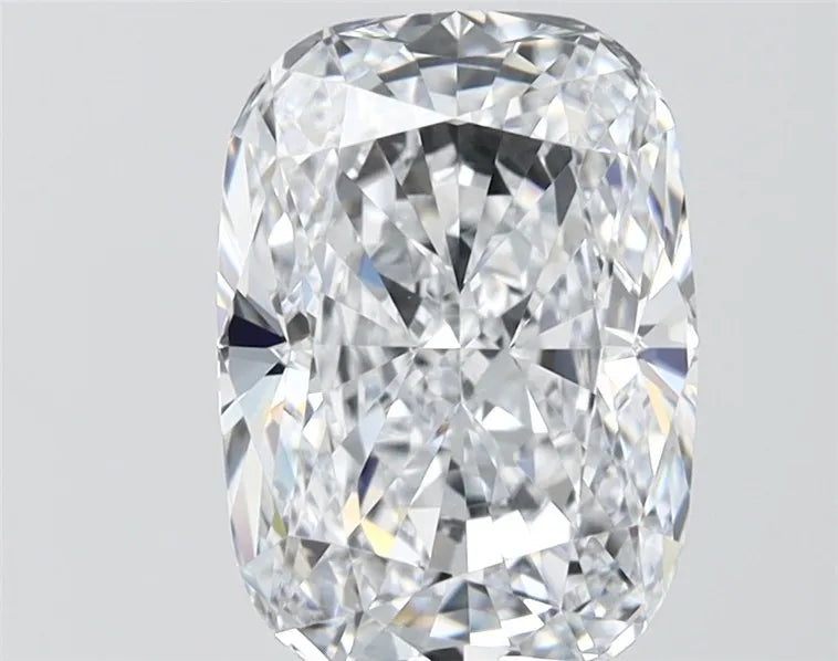 3.06ct Cushion modified Lab Grown Diamond (Colour E, Clarity VVS1, IGI Certified)