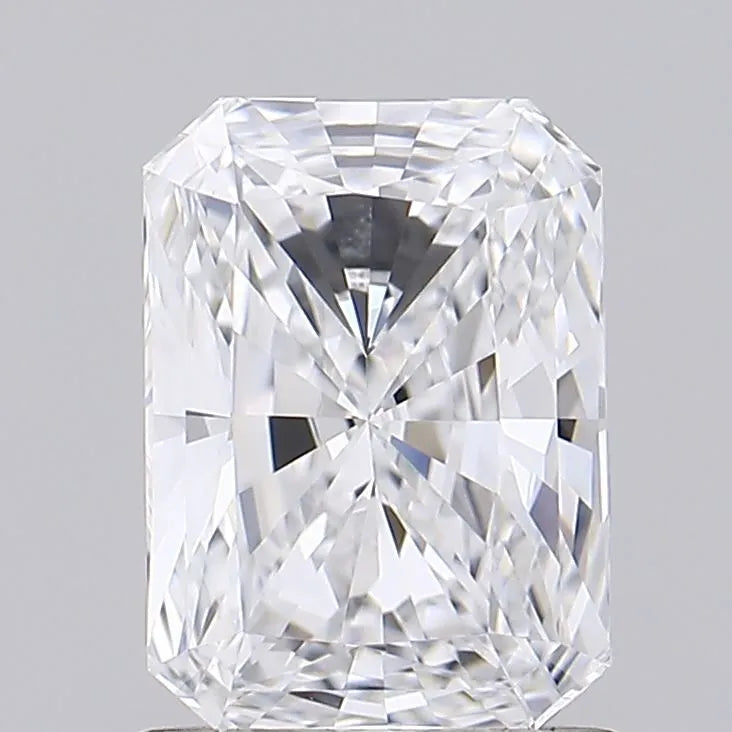 3.06ct Radiant Lab Grown Diamond (Colour G, Clarity VS2, IGI Certified)