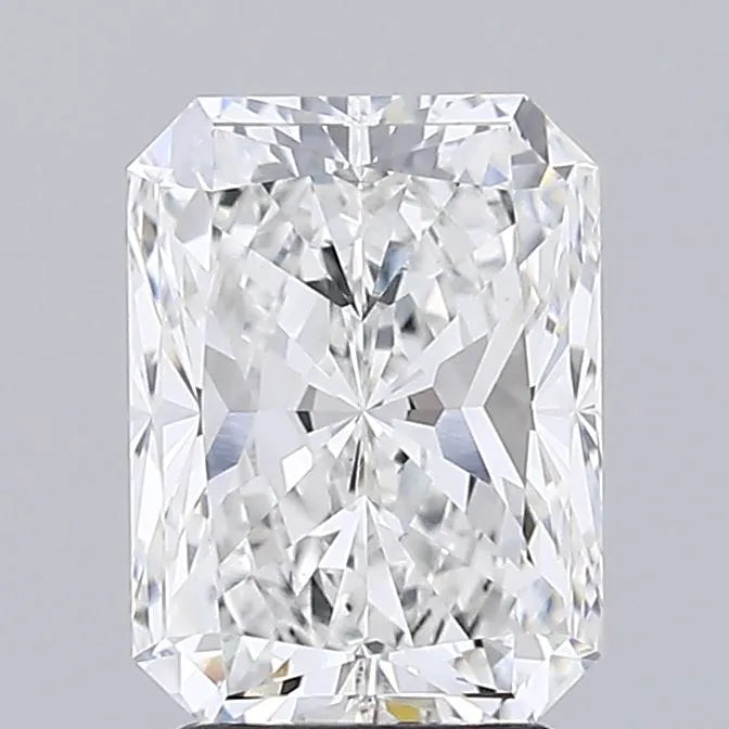 3.08ct Radiant Lab Grown Diamond (Colour E, Clarity VVS2, IGI Certified)