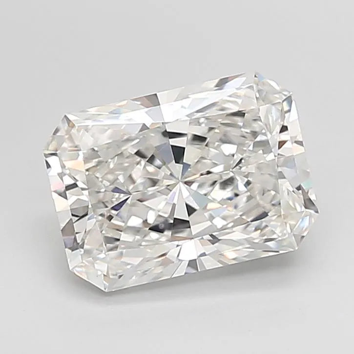 3.08ct Radiant Lab Grown Diamond (Colour E, Clarity VVS2, IGI Certified)