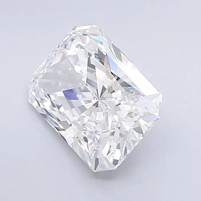 3.10ct Radiant Lab Grown Diamond (Colour D, Clarity VVS1, IGI Certified)