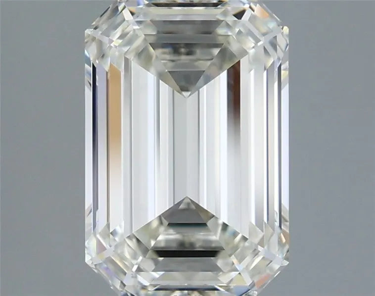 3.11ct Emerald Natural Diamond (Colour I, Clarity IF, Cut VG, IGI Certified)