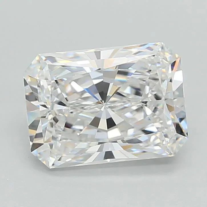 3.24ct Radiant Lab Grown Diamond (Colour D, Clarity VVS2, GIA Certified)