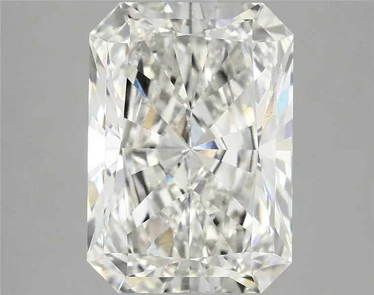 3.37ct Radiant Lab Grown Diamond (Colour F, Clarity VVS2, IGI Certified)