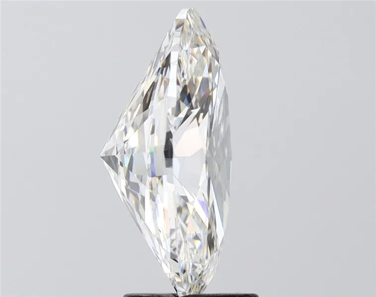 3.59ct Oval Lab Grown Diamond (Colour E, Clarity VS2, IGI Certified)