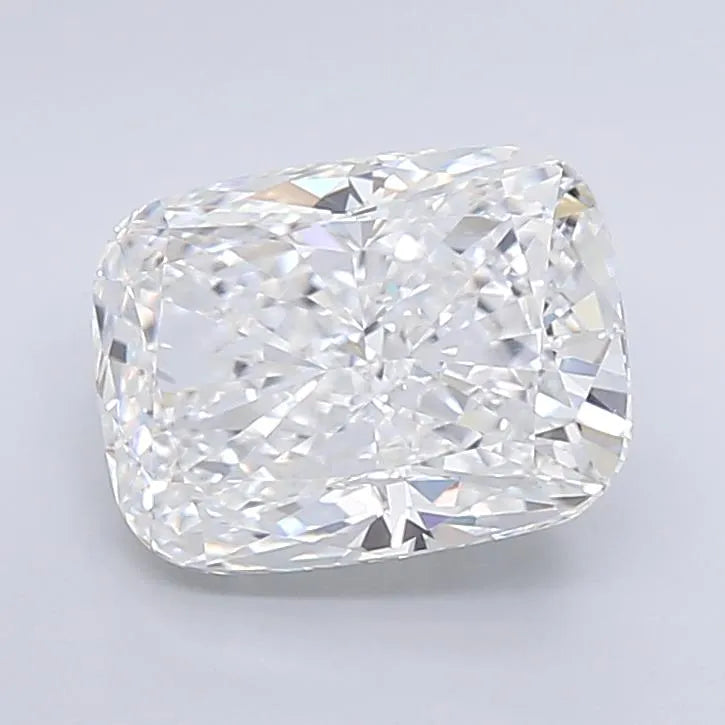 3.92ct Cushion modified Lab Grown Diamond (Colour E, Clarity VVS1, IGI Certified)