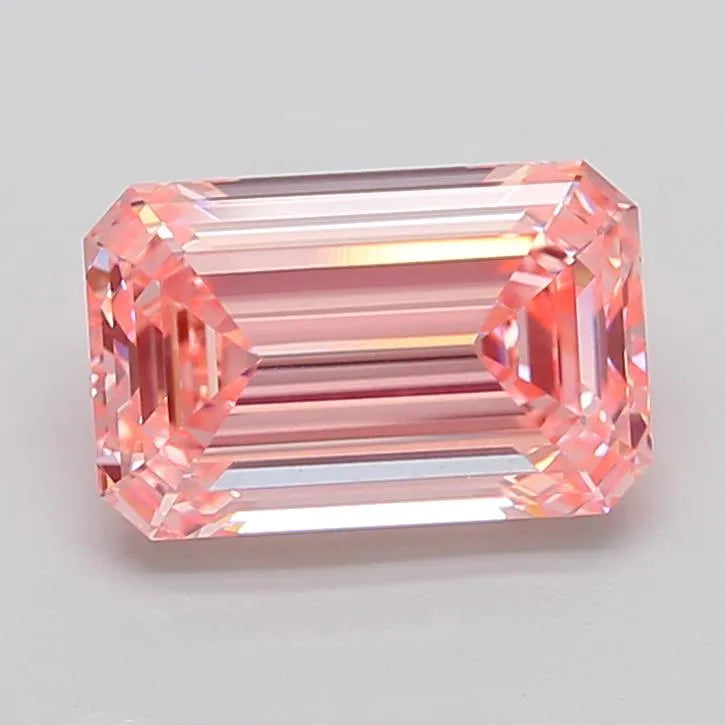 4.02ct Emerald Lab Grown Diamond (Colour Fancy Vivid Pink, Clarity VVS2, IGI Certified)