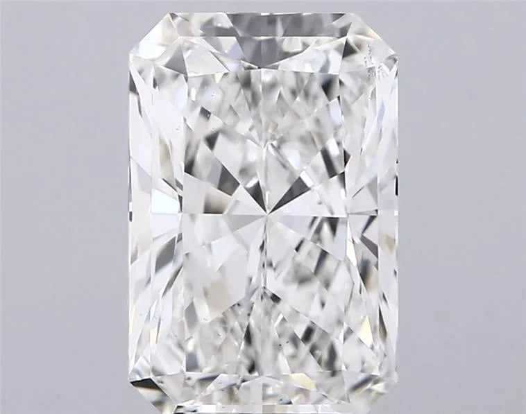 4.03ct Radiant Lab Grown Diamond (Colour G, Clarity VS2, IGI Certified)