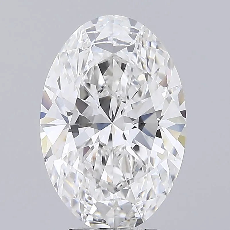 4.05ct Oval Lab Grown Diamond (Colour E, Clarity VVS2, IGI Certified)