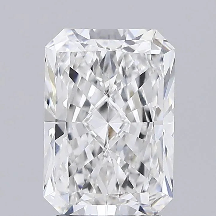 4.07ct Radiant Lab Grown Diamond (Colour E, Clarity VVS1, IGI Certified)