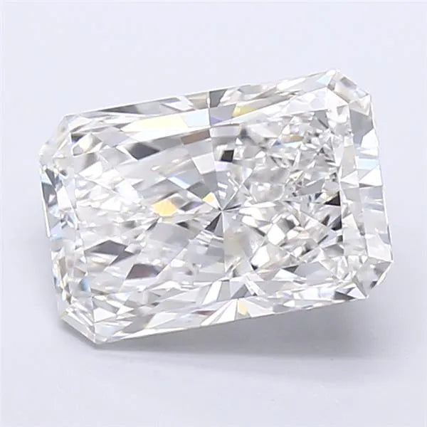 4.07ct Radiant Lab Grown Diamond (Colour E, Clarity VVS2, IGI Certified)
