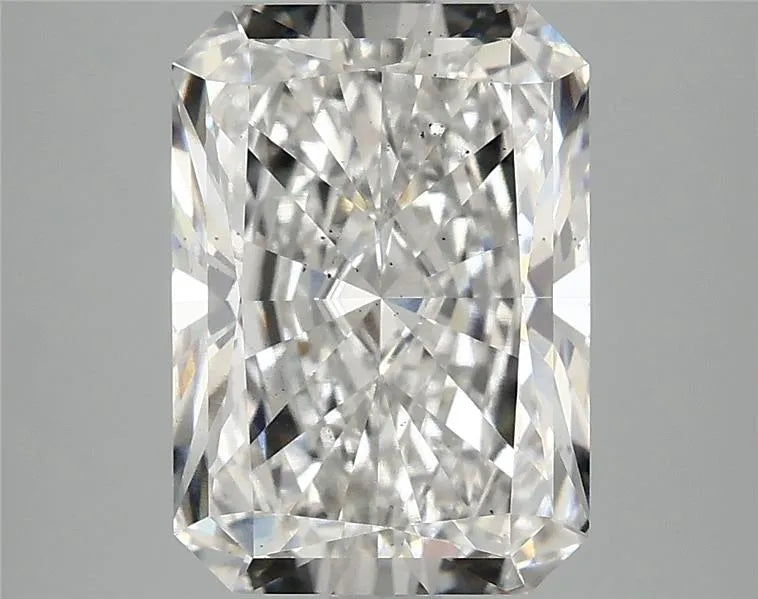 4.09ct Radiant Lab Grown Diamond (Colour F, Clarity SI1, IGI Certified)