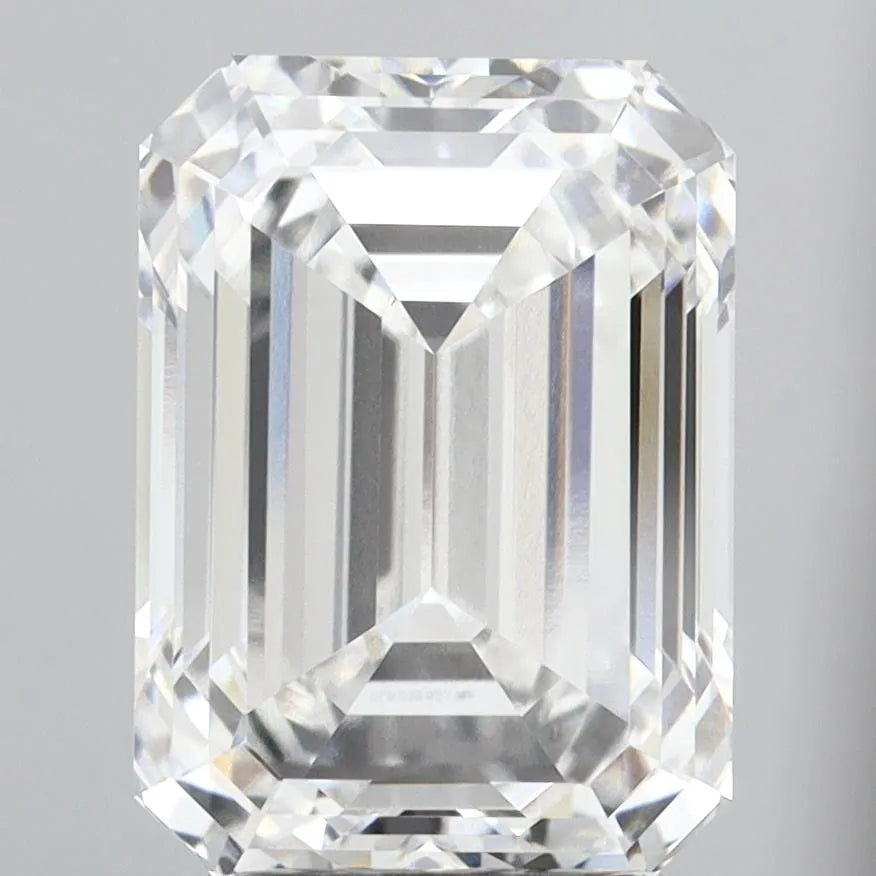 4.30ct Emerald Lab Grown Diamond (Colour E, Clarity VVS2, IGI Certified)