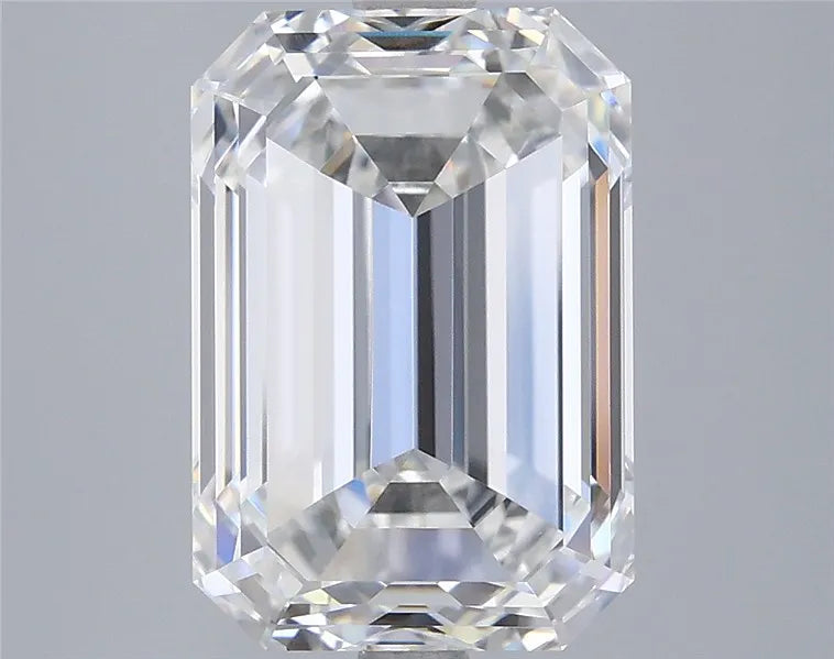 5.03ct Emerald Lab Grown Diamond (Colour E, Clarity VVS1, IGI Certified)