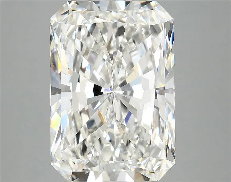6.80ct Radiant Lab Grown Diamond (Colour F, Clarity VVS2, IGI Certified)