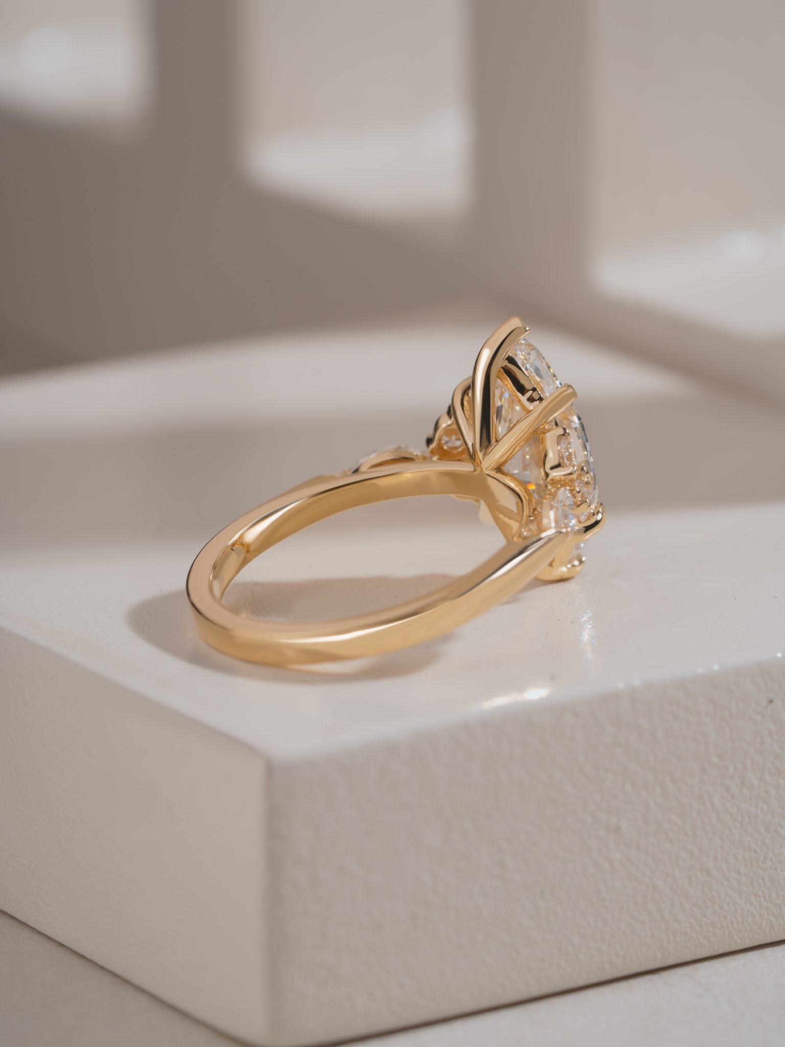 Lunara Cluster Ring